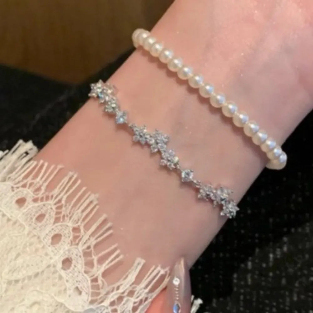 Floral Shiny Adjustable Zircon Bracelet Elegant Micro-inlaid Zircon Pull Flower Bracelet Crystal Silver Hand Chain Gifts