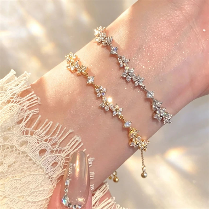 Exquisite Luxury Crystal Zircon Flower Bracelet for Women Shiny Rhinestone Pull Out Adjustable Bangle Party Wedding Jewelry Gift