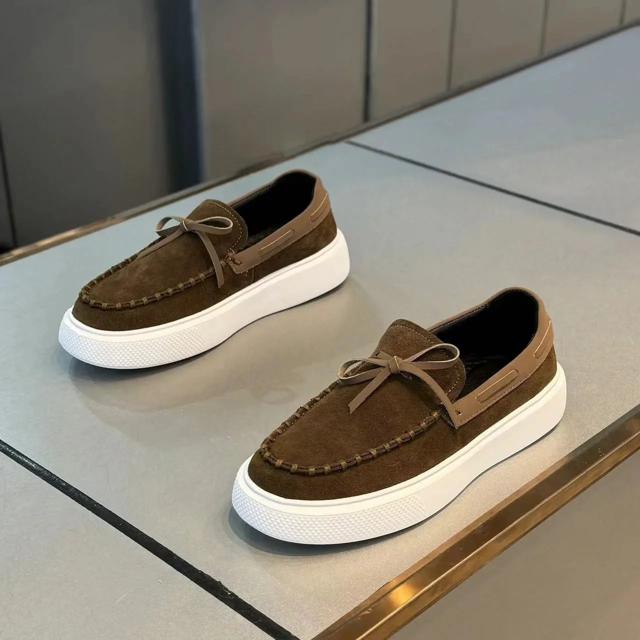 Mens Loafers Casual Leather Shoes for Men Slip on Moccasins Breathable Male Driving Shoes Comfort Soft Dress Footwear Men Shoes
