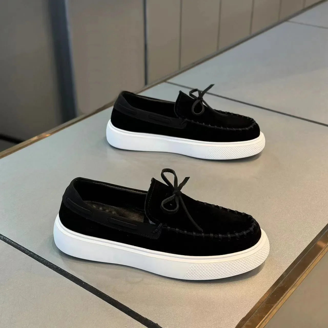 Mens Loafers Casual Leather Shoes for Men Slip on Moccasins Breathable Male Driving Shoes Comfort Soft Dress Footwear Men Shoes