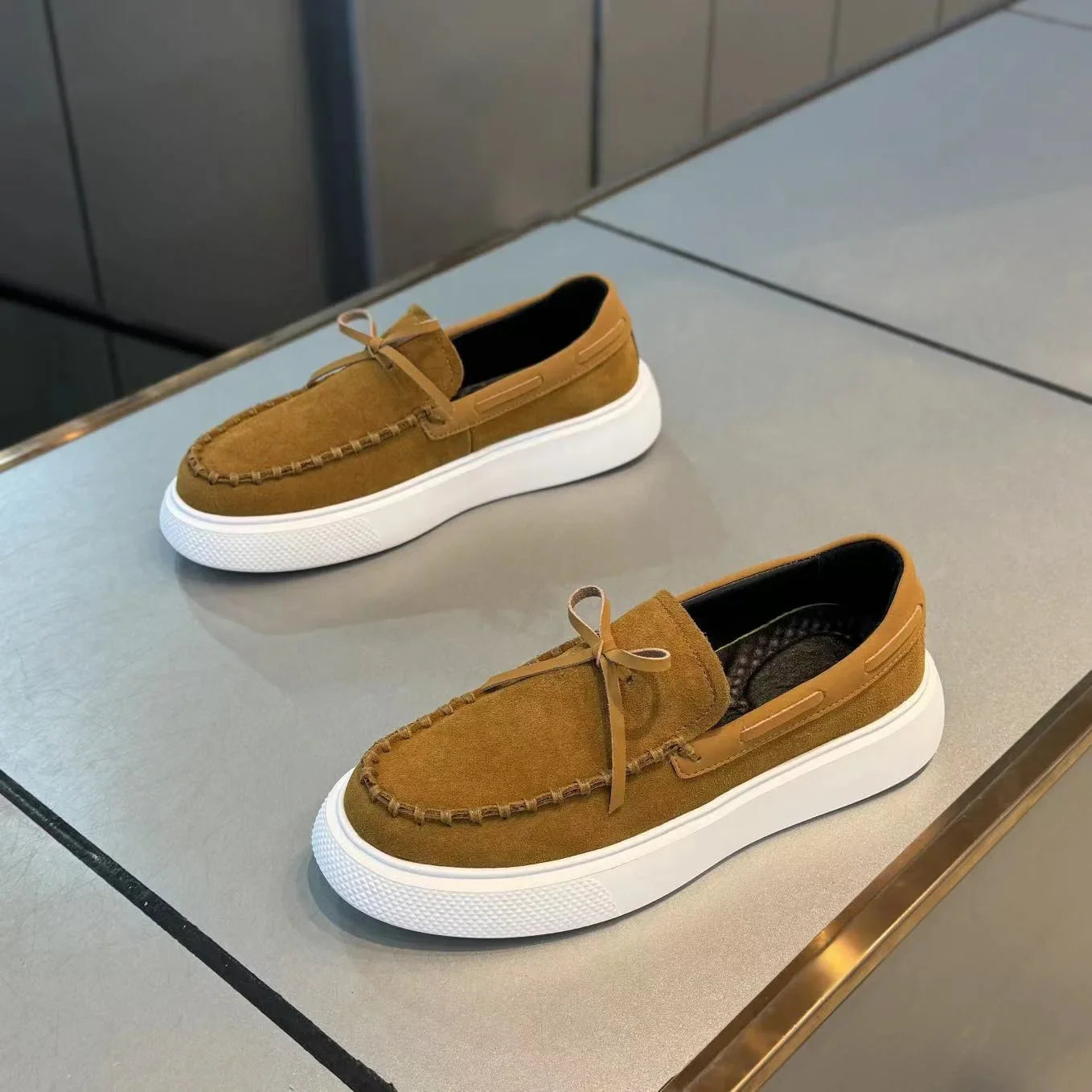 Mens Loafers Casual Leather Shoes for Men Slip on Moccasins Breathable Male Driving Shoes Comfort Soft Dress Footwear Men Shoes