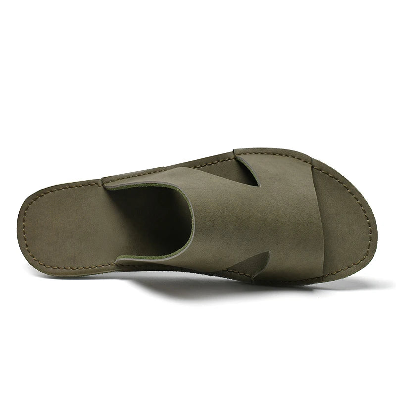 Men's Beach Slippers Man Footwear 2025 Summer New Men's Casual Shoes Soft Sole Fashion Pu Leather Anti slip Trendy Men Sneakers