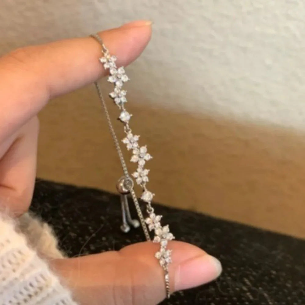Floral Shiny Adjustable Zircon Bracelet Elegant Micro-inlaid Zircon Pull Flower Bracelet Crystal Silver Hand Chain Gifts