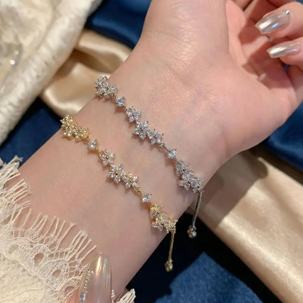 Floral Shiny Adjustable Zircon Bracelet Elegant Micro-inlaid Zircon Pull Flower Bracelet Crystal Silver Hand Chain Gifts