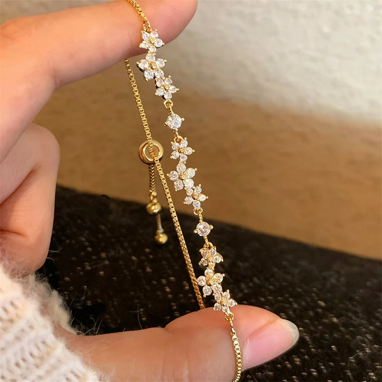 Exquisite Luxury Crystal Zircon Flower Bracelet for Women Shiny Rhinestone Pull Out Adjustable Bangle Party Wedding Jewelry Gift