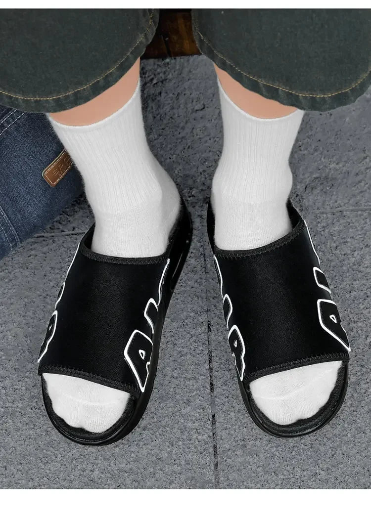 Mens Sandals Thick Sole Non-slip Fashion Sports Slippers for Men Outdoor Footwear Size 39-46 Suitable Summer Beach Slippers
