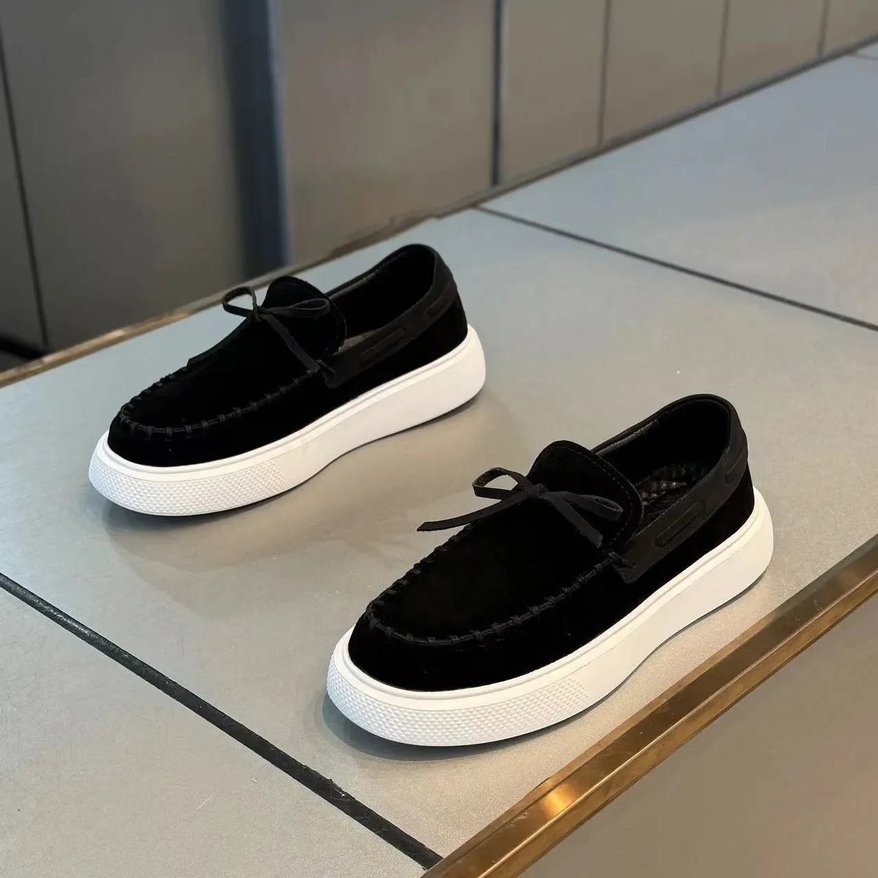 Mens Loafers Casual Leather Shoes for Men Slip on Moccasins Breathable Male Driving Shoes Comfort Soft Dress Footwear Men Shoes