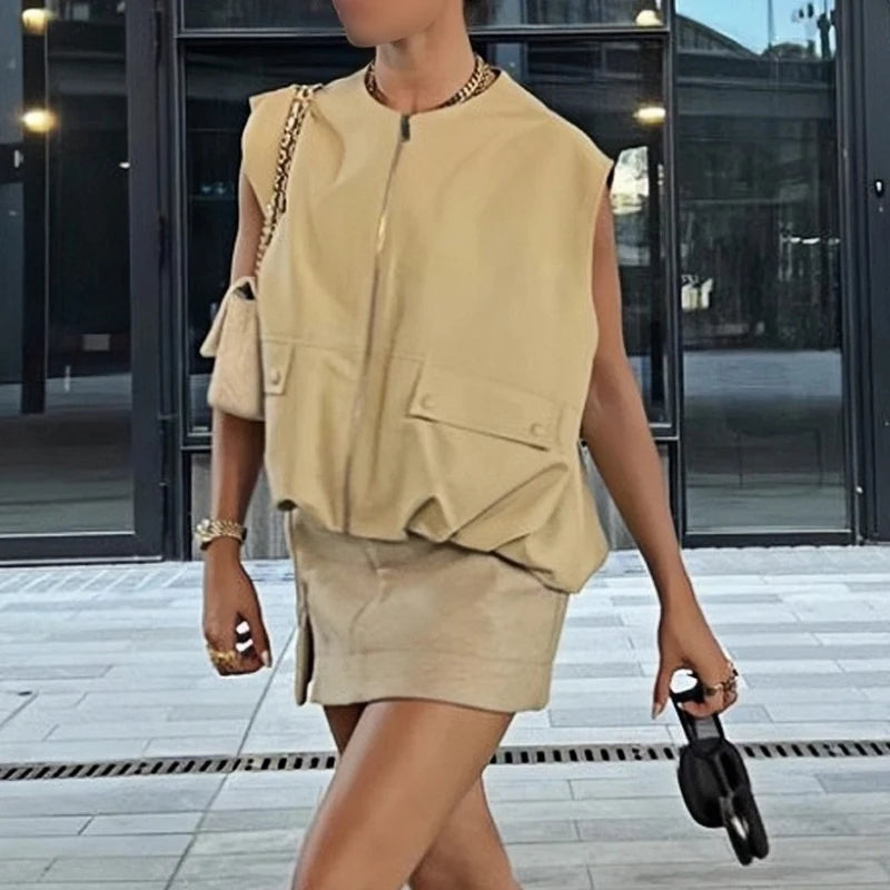 Women's Cropped Waistcoat Fashion Zipper Vest Women Sleeveless Loose Coats Female Chic Pleat Tops жилетка женская укороченная