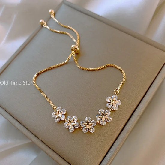 Luxury Shine Zircon Flower Bracelet for Women Girls Cute Romantic Crystal Bracelet Engagement Wedding Jewelry Gift