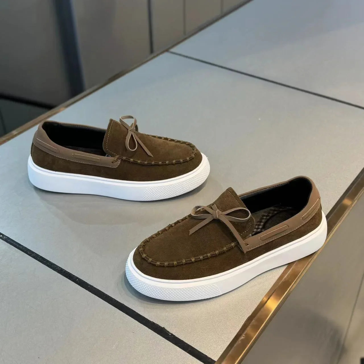 Mens Loafers Casual Leather Shoes for Men Slip on Moccasins Breathable Male Driving Shoes Comfort Soft Dress Footwear Men Shoes